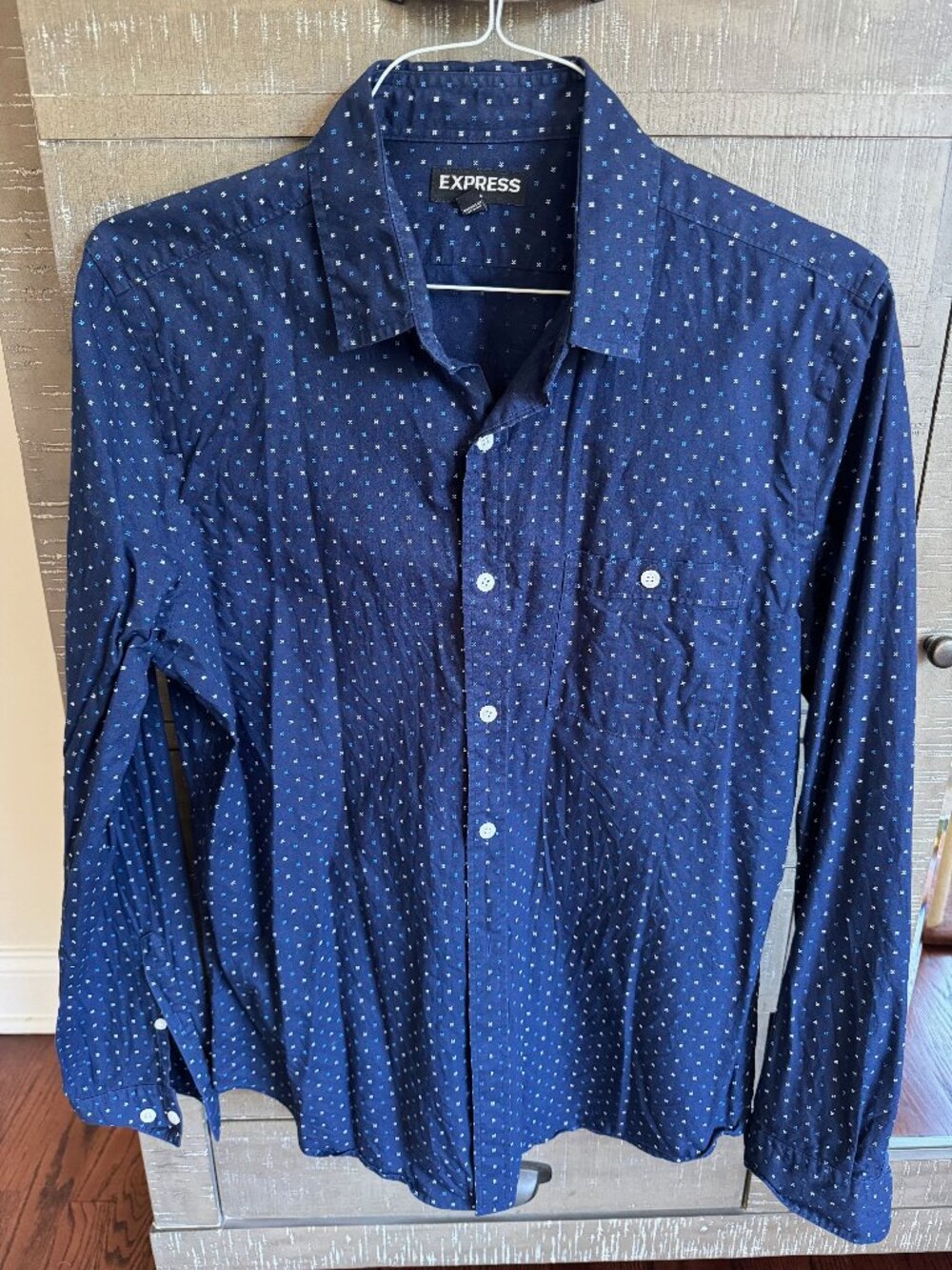 Express Modern Fit Navy Blue Geometric Print Button Down Shirt M